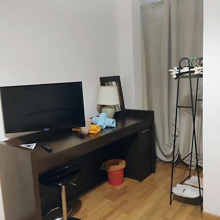 "Orchidea" Camera Privata Nell'Appartamento Condiviso Cagliari Esterno foto