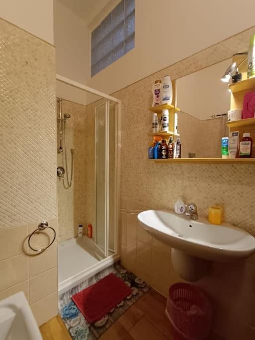 "Orchidea" Camera Privata Nell'Appartamento Condiviso Cagliari Esterno foto